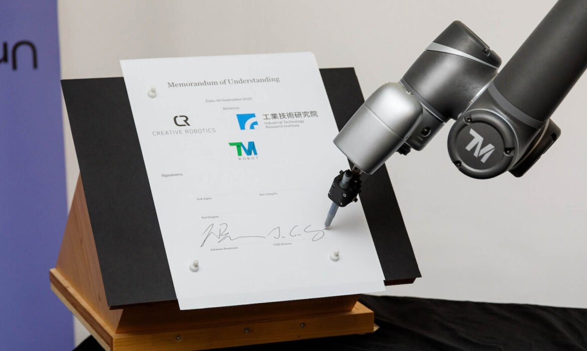 ITRI and University of Arts Linz Sign MOU to Combine Robotics R&D with Austria Artistic Energy